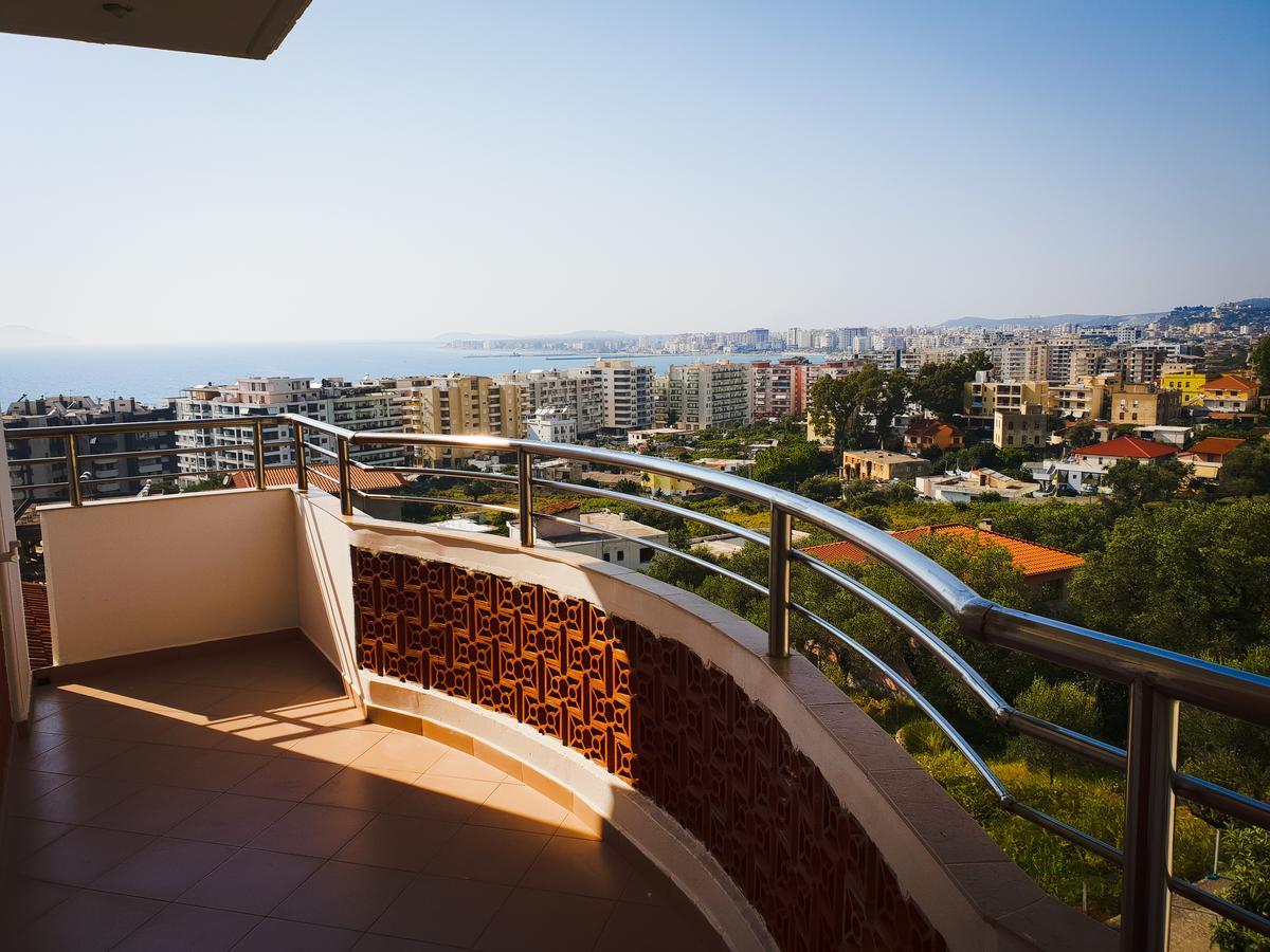 Lux Apartments Vlore Luaran gambar