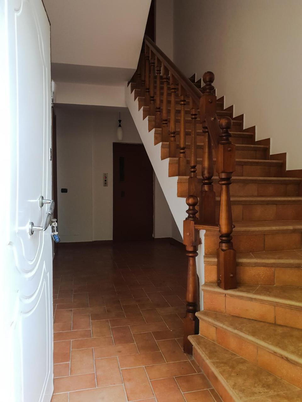 Lux Apartments Vlore Luaran gambar