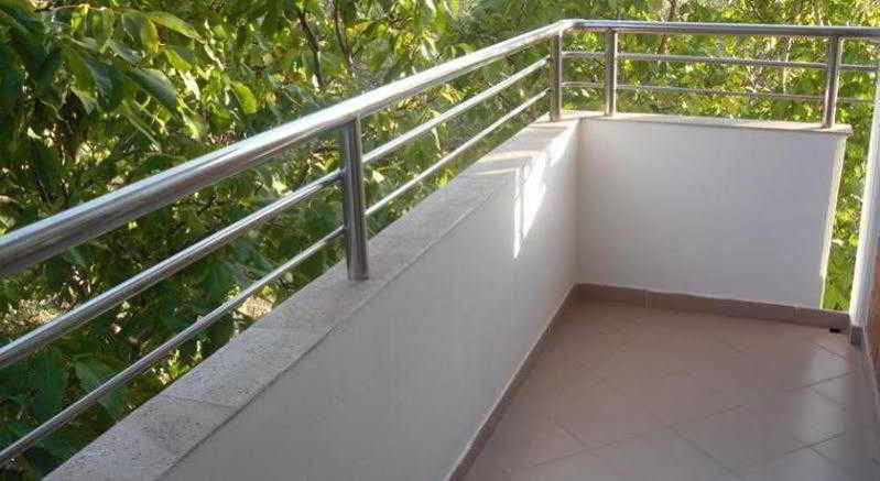 Lux Apartments Vlore Luaran gambar