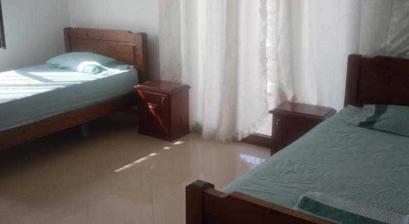 Lux Apartments Vlore Luaran gambar